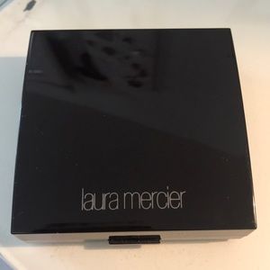 Laura Mercier Matte Radiance Bronze Powder